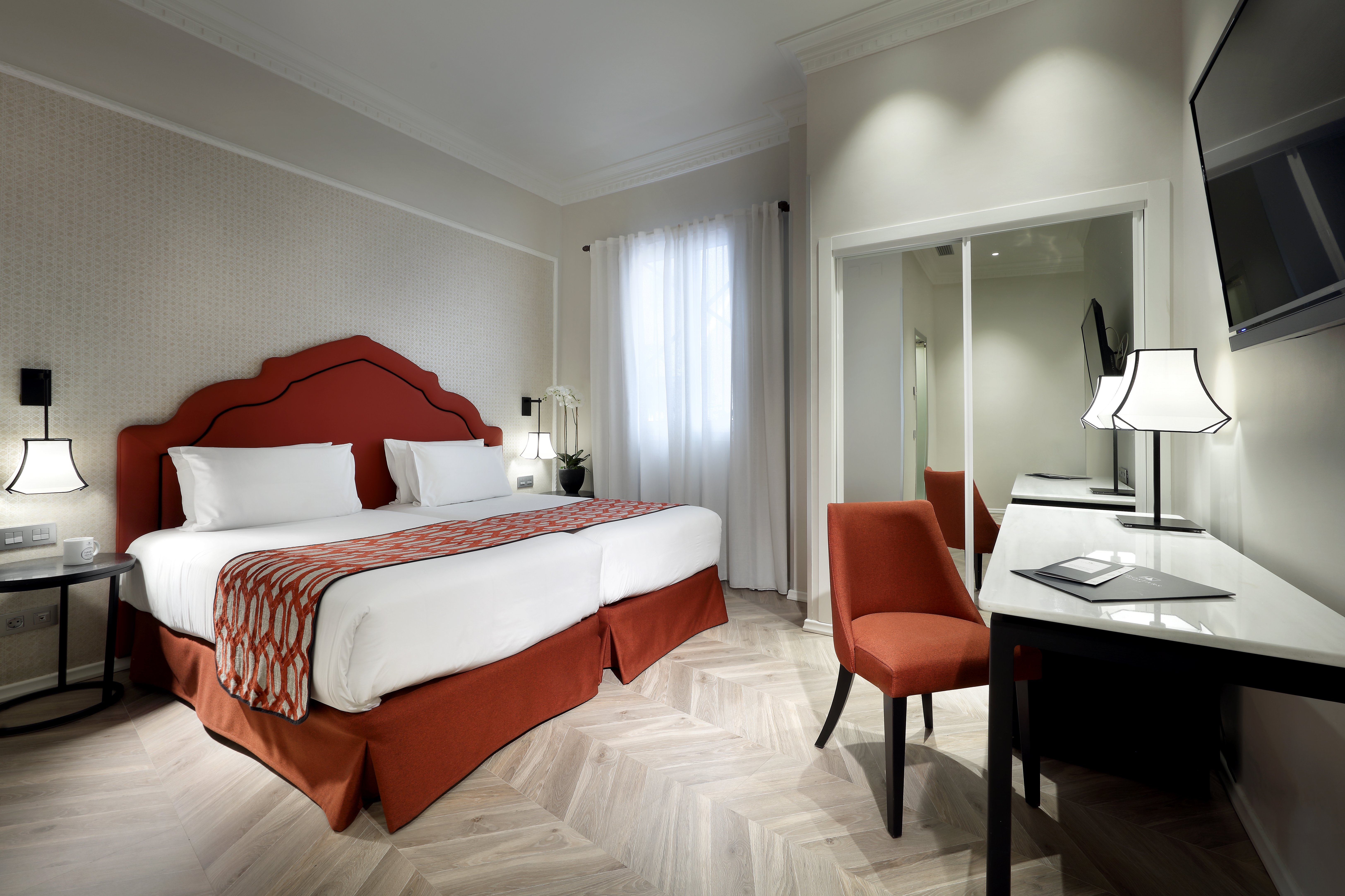 Eurostars Regina 18/67