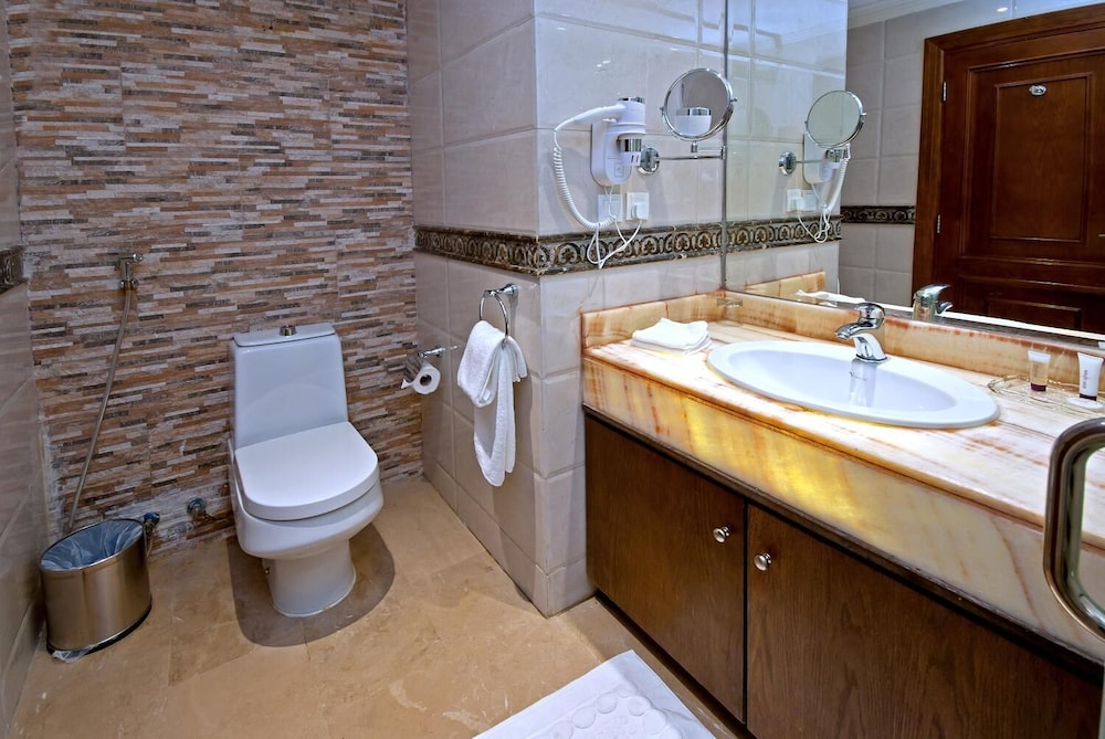 فندق ديار الحمراء(Dyar Al Hamra Hotel) 14/26