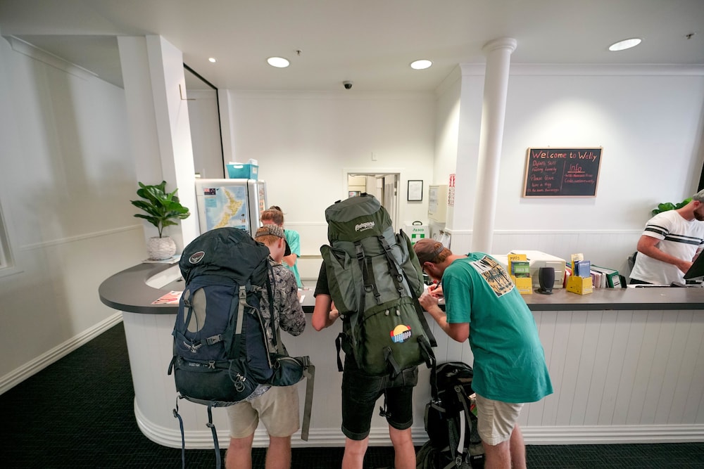 Nomads Capital Backpackers Wellington- Adults only 55/63