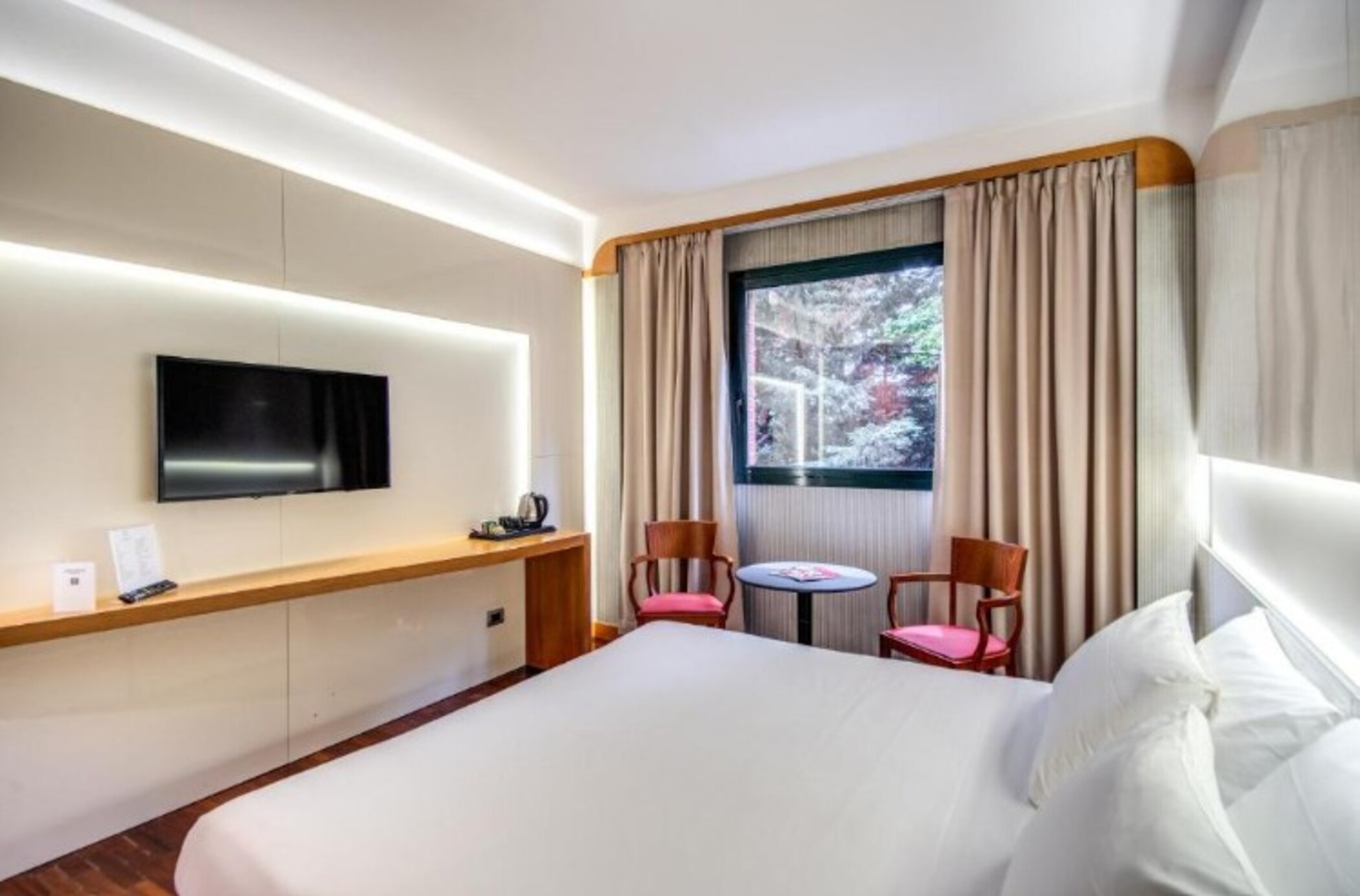 Room, Single, Double Bed