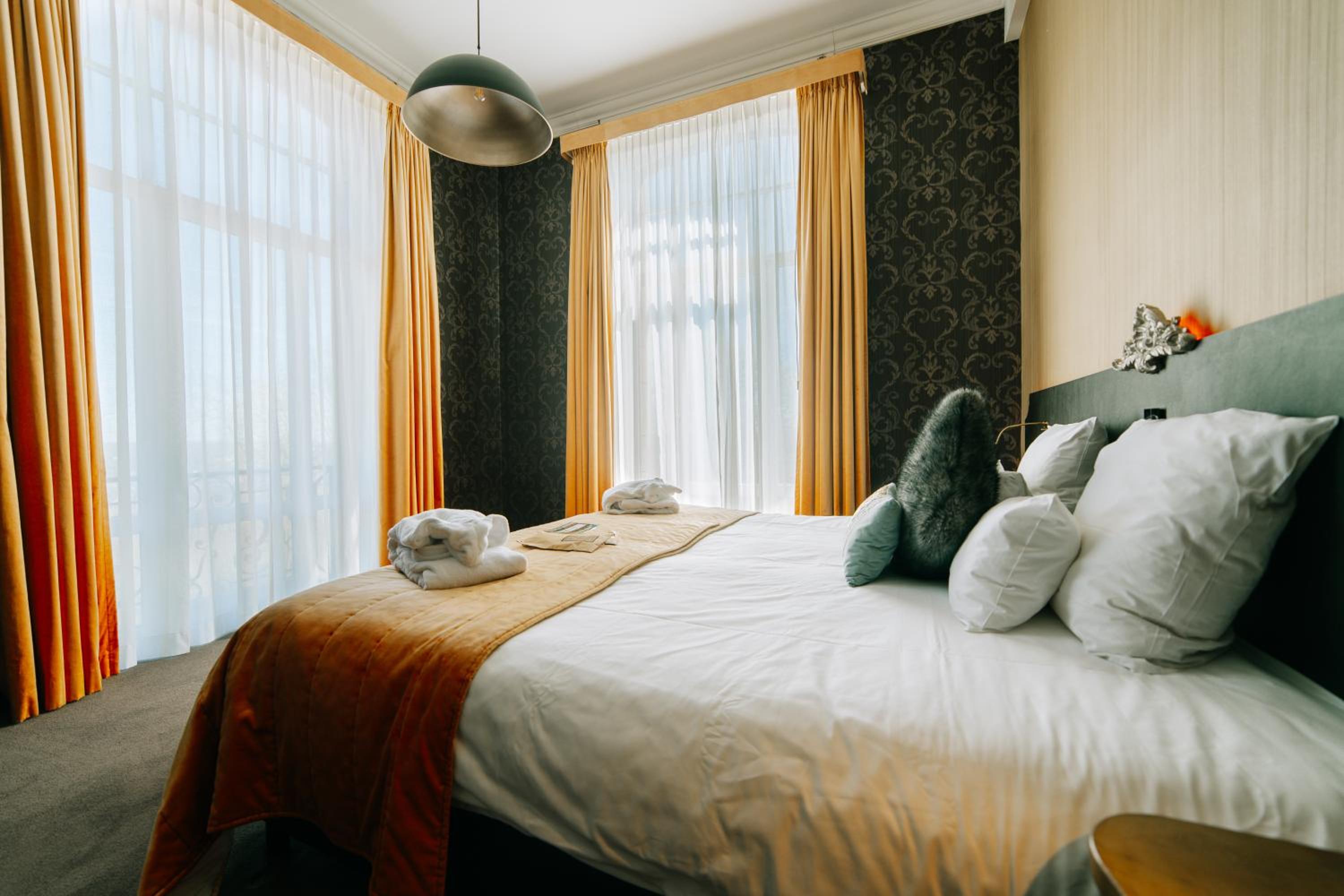 جناح بسرير كينج، Chateau de Namur 3/10