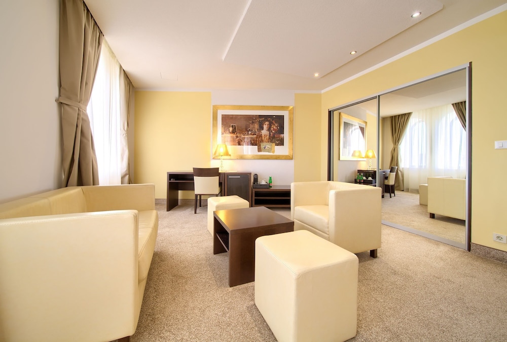 Boutique Hotel Marina 24/40
