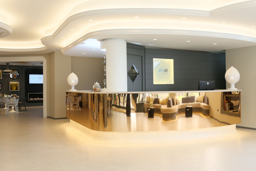 Ariae Hotel 4/45