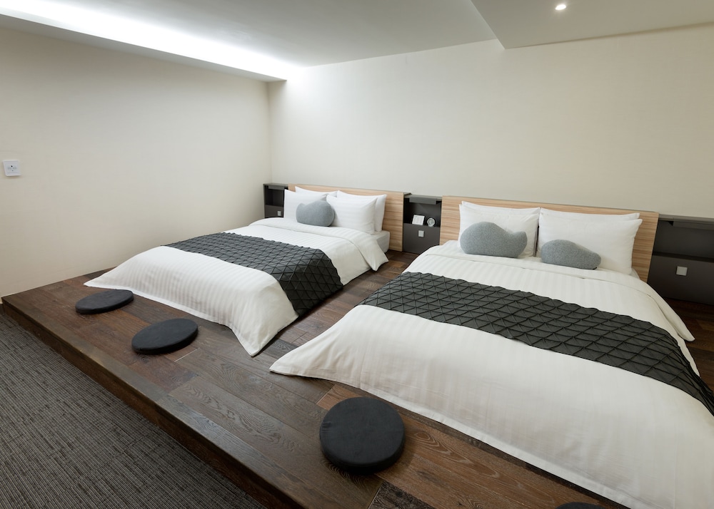 Metro Hotel Myeongdong 36/71