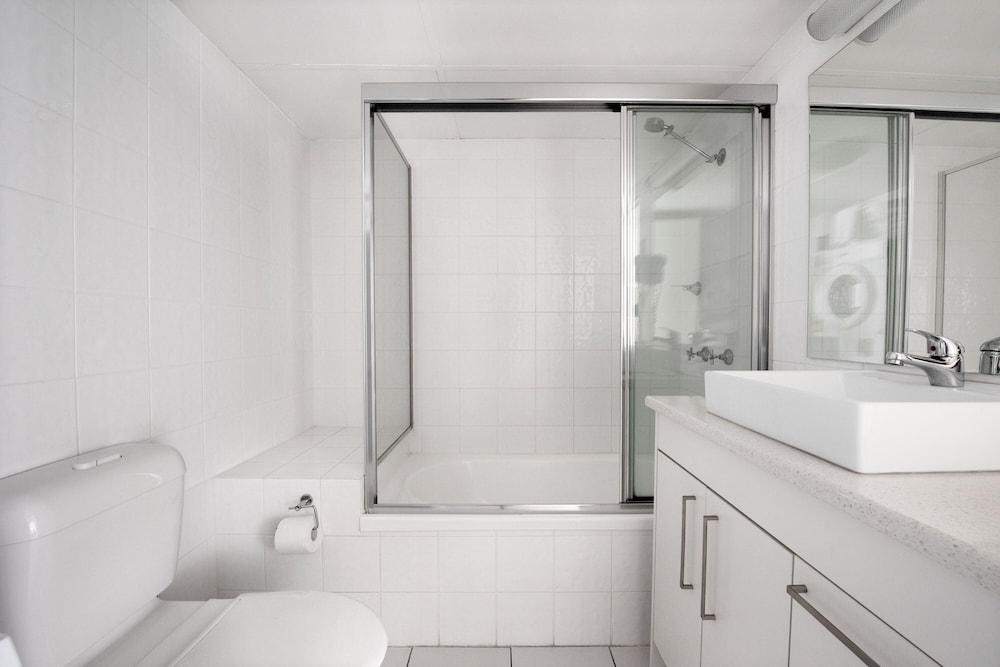 Breakfree Beachpoint Surfers Paradise 24/54