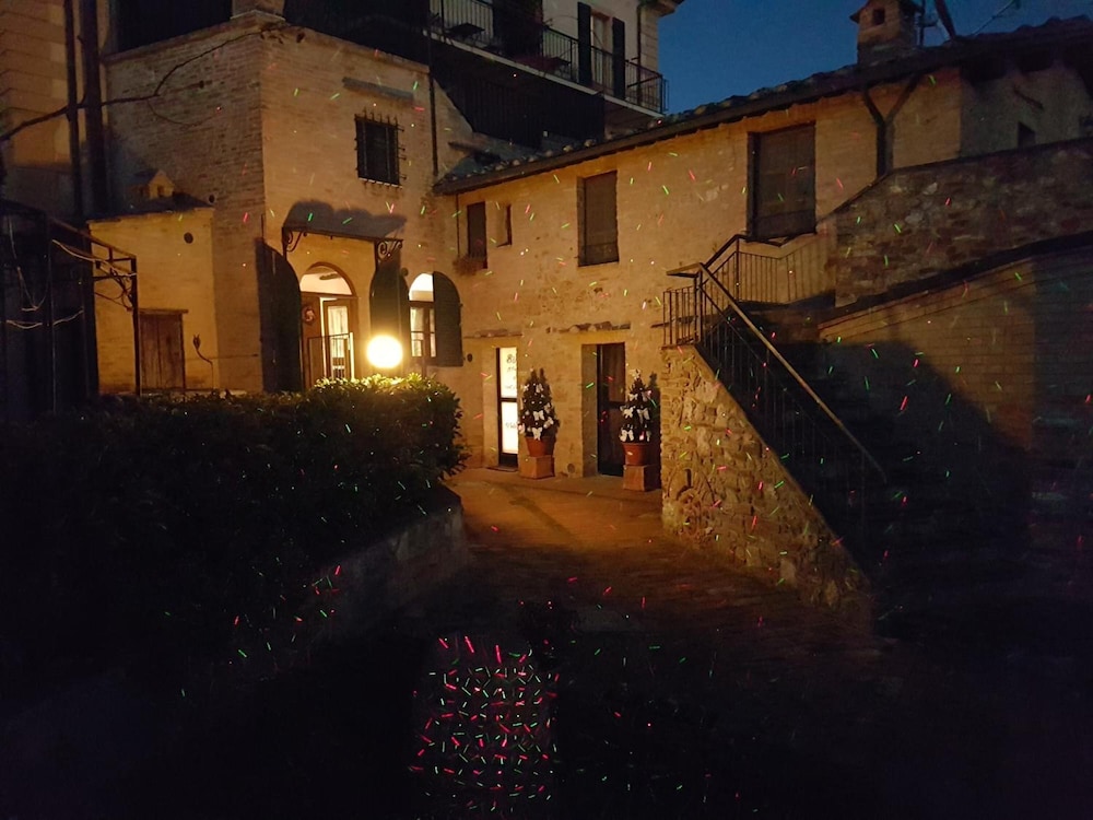 Il Pozzo Di Sant'andrea 36/50