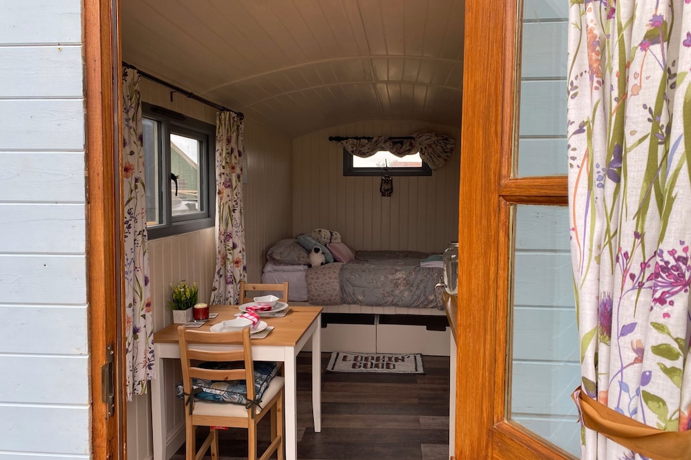 Norfolk Accommodation - mYminiBreak 7/50