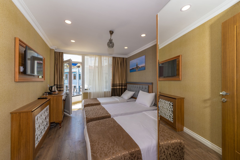 Golden Sand Hotel 16/35