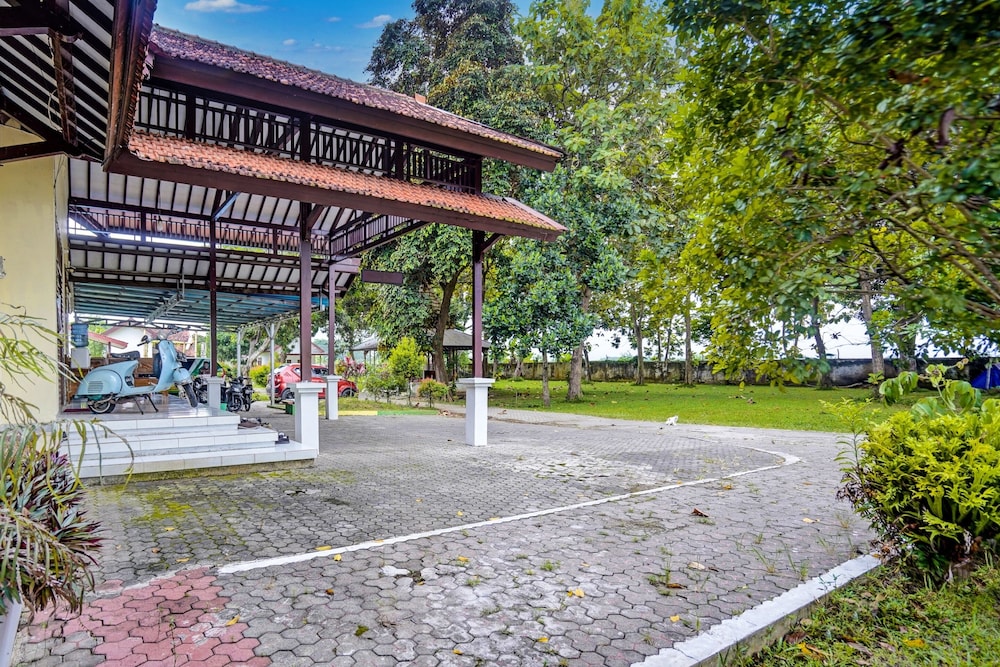 Hotel O Villa Kusuma ResidenceNearRSI Fatimah Banyuwangi 22/24
