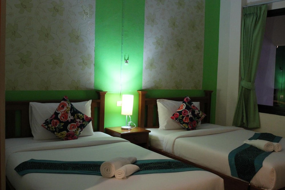 My Place At Surat Hotel 28/63