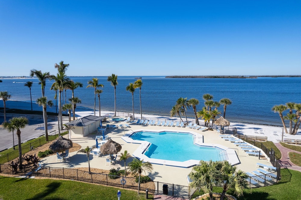 Resort Harbour Properties 40/50