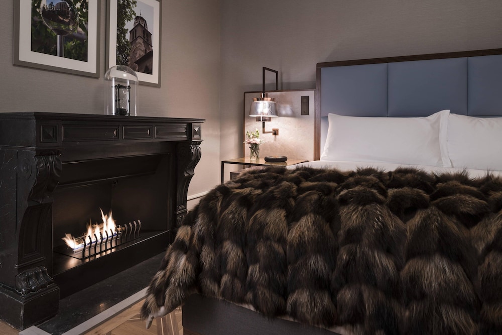 THE RITZ-CARLTON HOTEL DE LA PAIX GENEVA 13/45