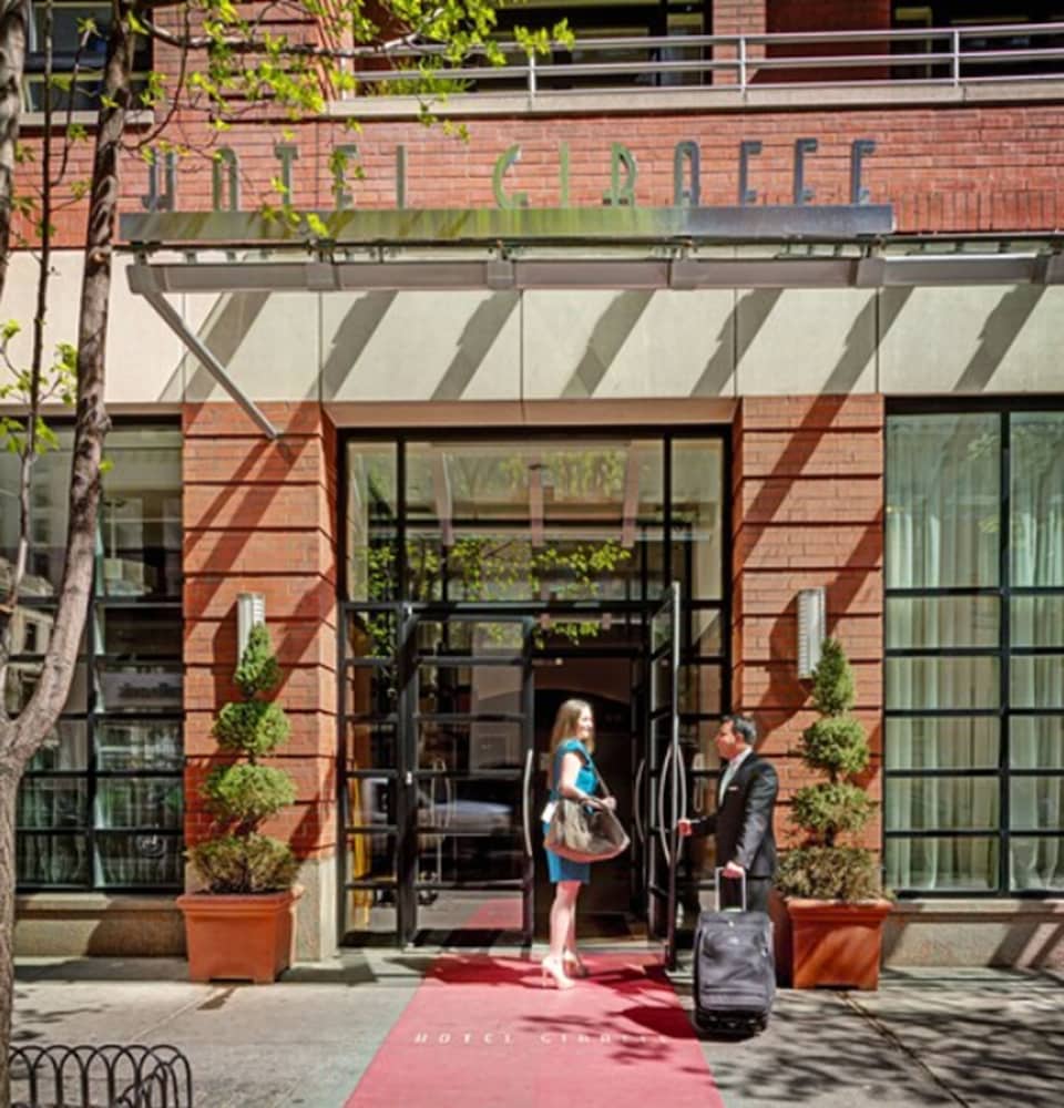 Hotel Giraffe 58/61