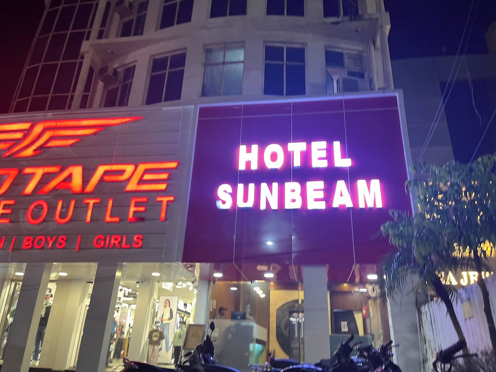 Hotel Sunbeam 3/31