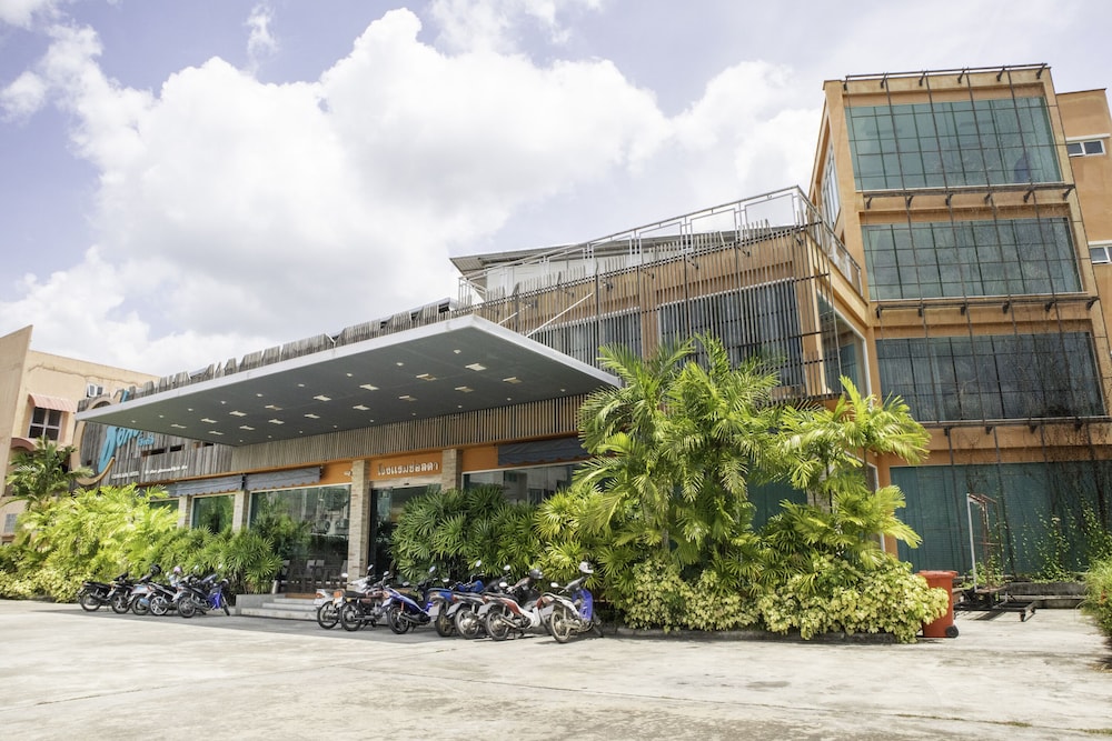 Chawlada Hotel 3/37