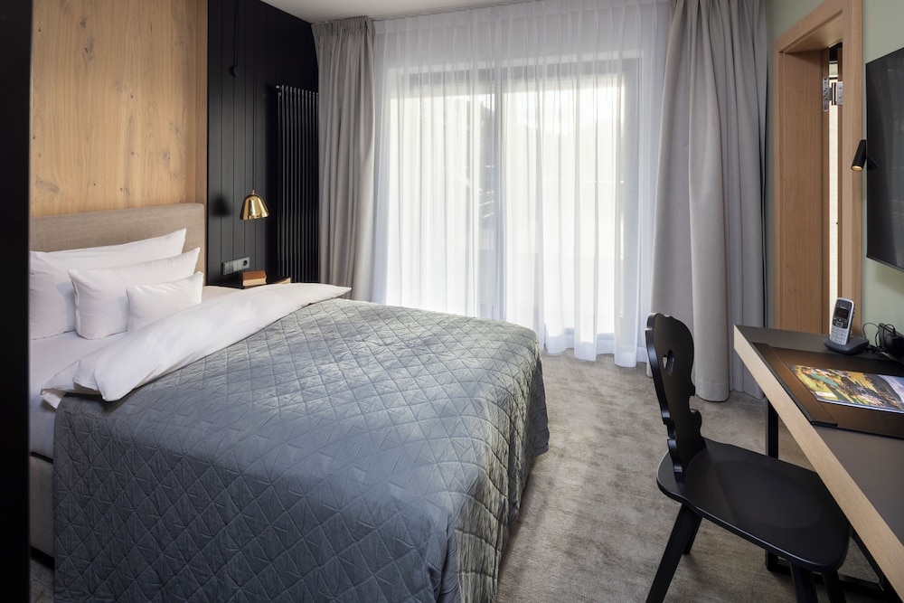 Hotel Engel Obertal 8/50