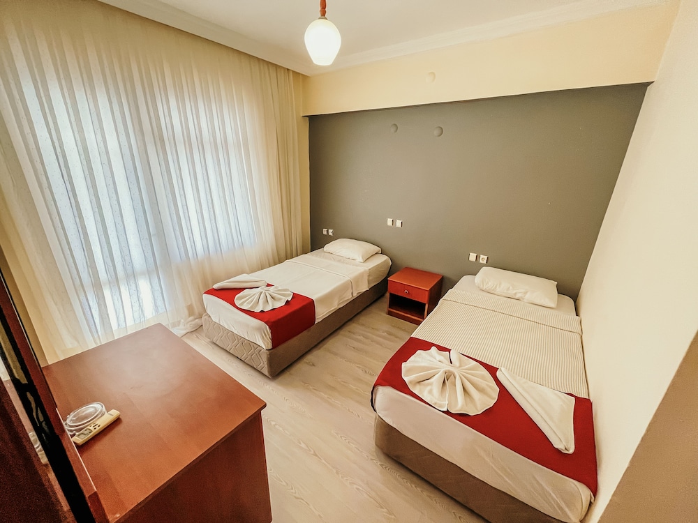 First Class Hotel 20/59
