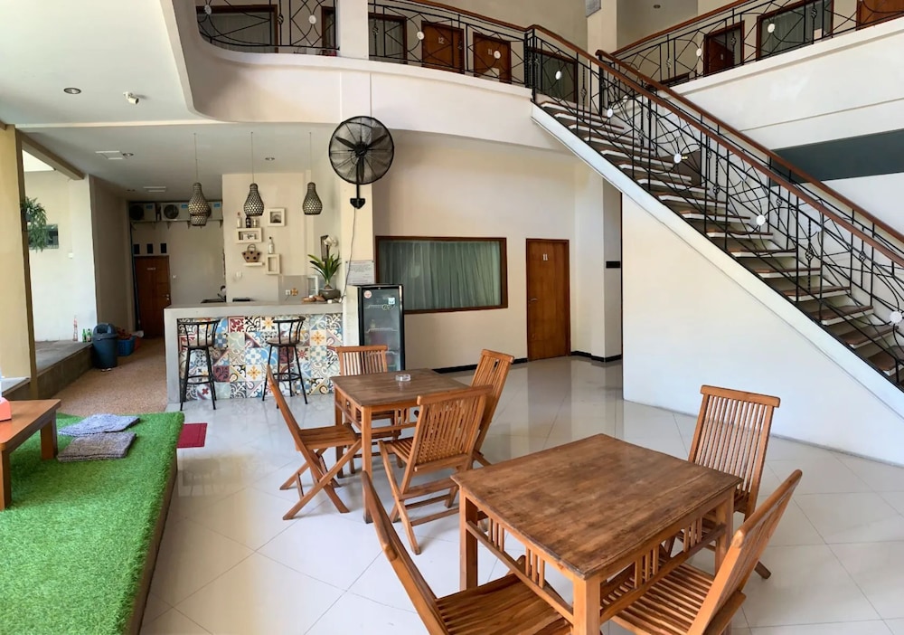 Kuta Suci Beach Hotel 27/43