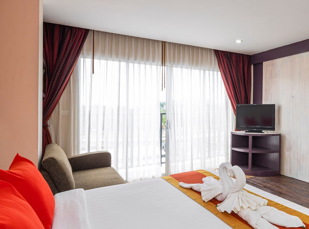 MALIN PATONG HOTEL 25/58