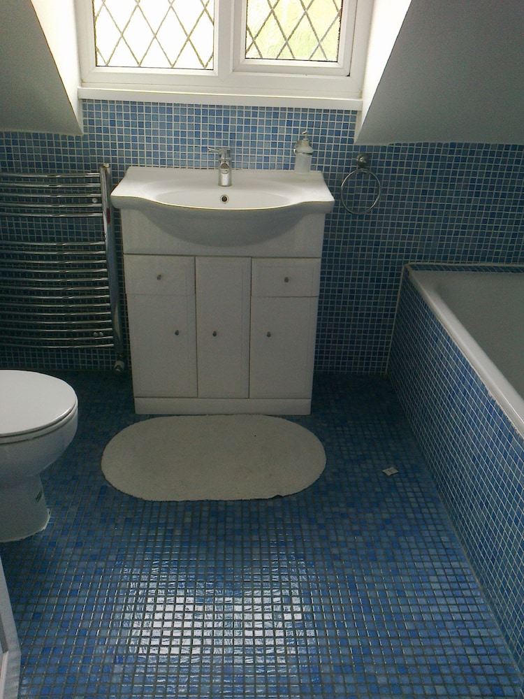 OYO Guest House Ellipse 58/60