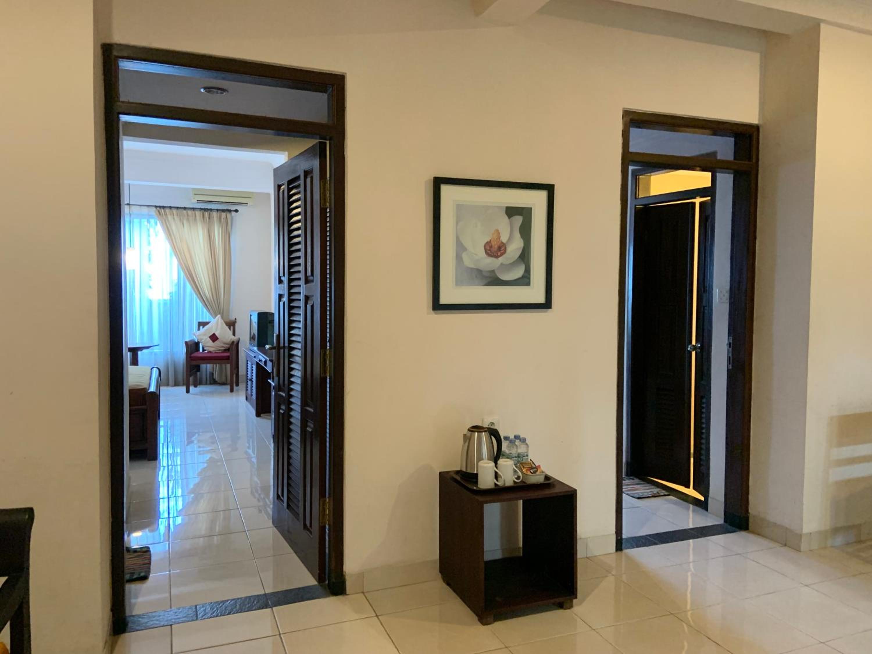 Nirwana Hotel 2/35