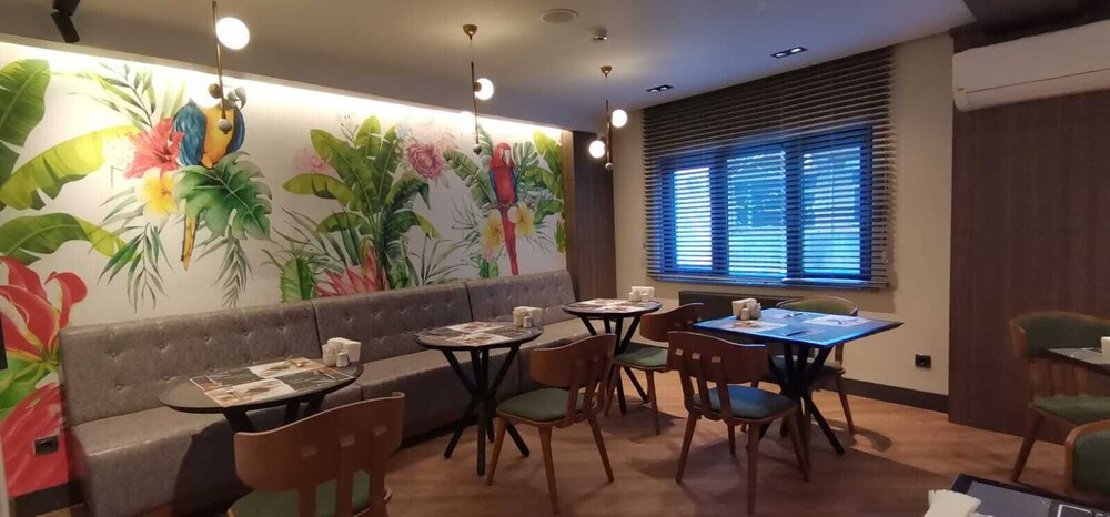 City Asya Hotel 31/38
