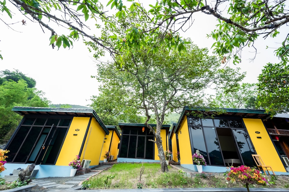 Catba Papillon Garden Bungalow & Resort 37/50
