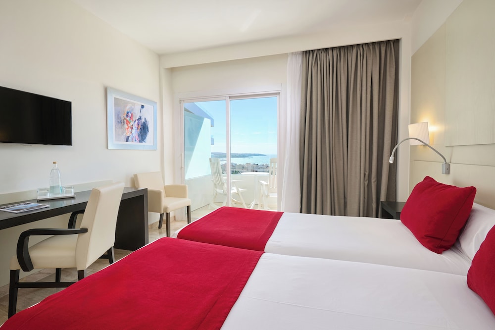 SUPERIOR, DOUBLE BED, SEA VIEW, BALCONY