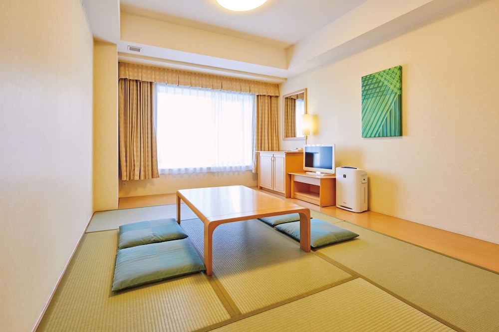 Emion Tokyo Bay 35/49