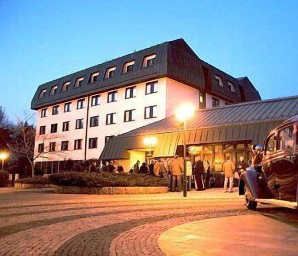 Hotel Globus 2/51