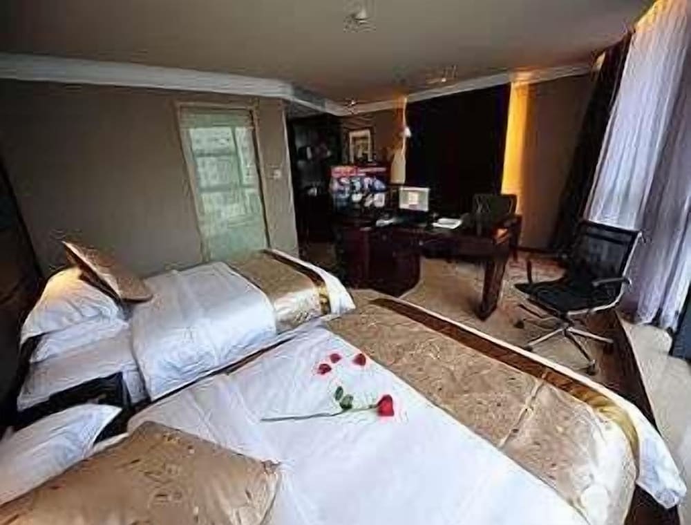 Ramada by Wyndham Pingtan Hotel 13/22
