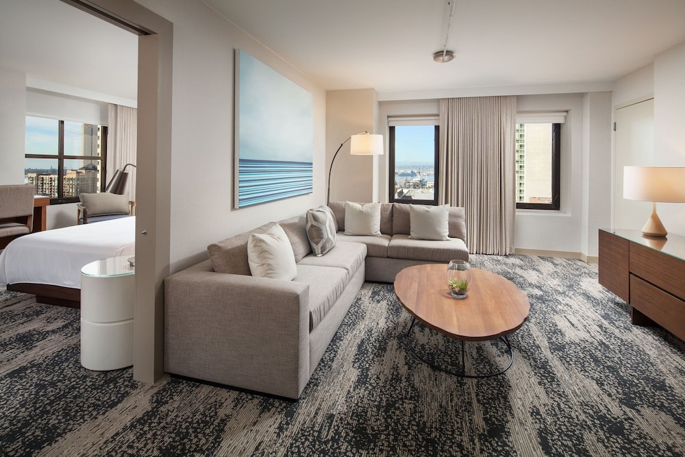 Westin Gaslamp Quarter 27/61