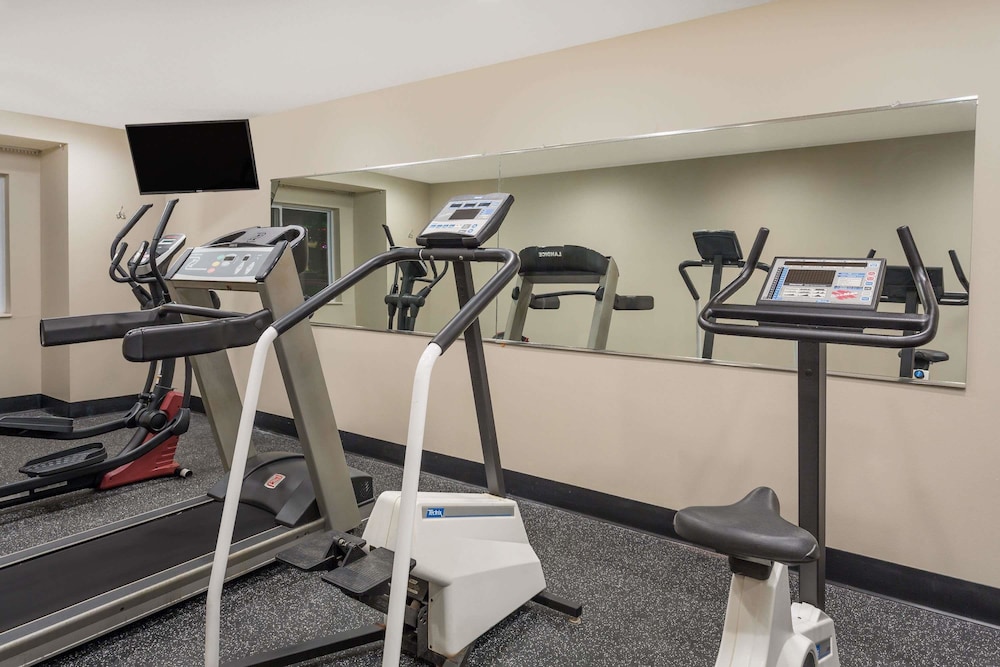 Microtel Inn Suites By Wyndham Richmond Airport 29/37