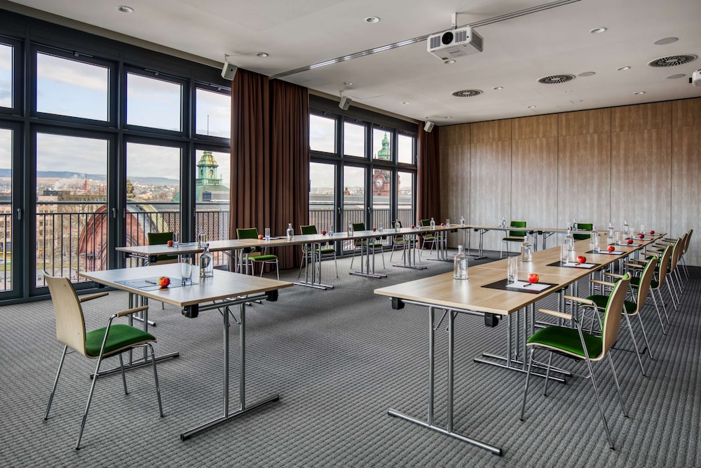 IntercityHotel Wiesbaden 43/50