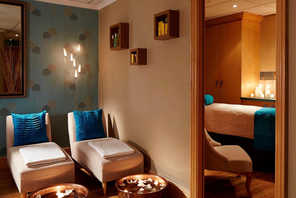 Delta Hotels by Marriott Tudor Park Country Club 5/47