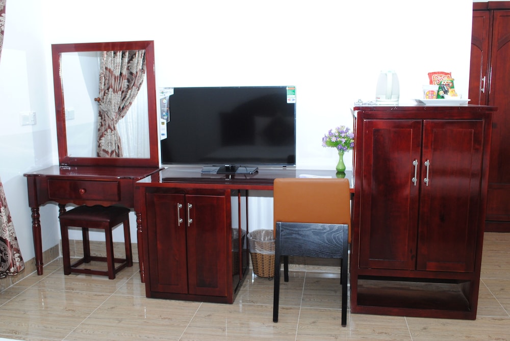 Tran Vinh Hotel 58/66