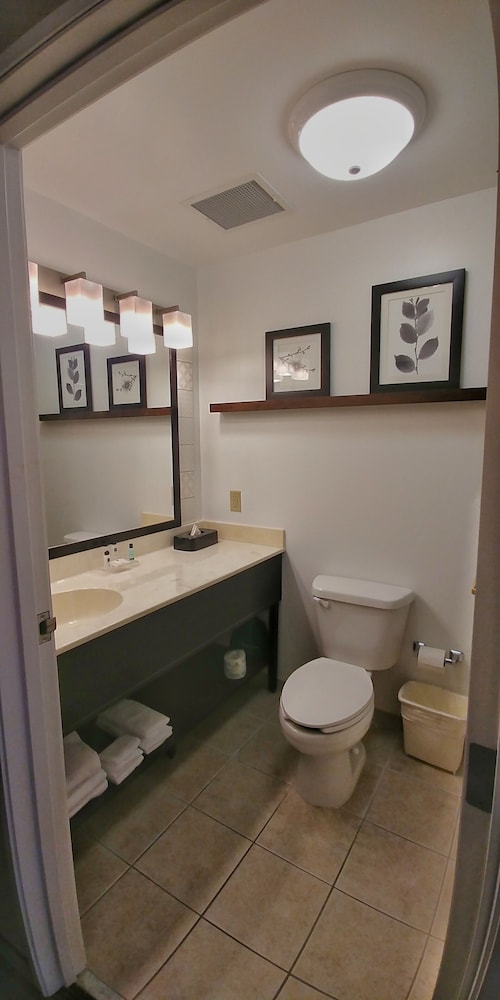 غرفة بسريرين كوين لذوي الإعاقة، Country Inn & Suites by Radisson, Chambersburg, PA 9/10
