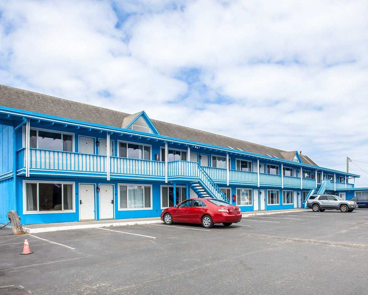 Inn at the Sea 33/34