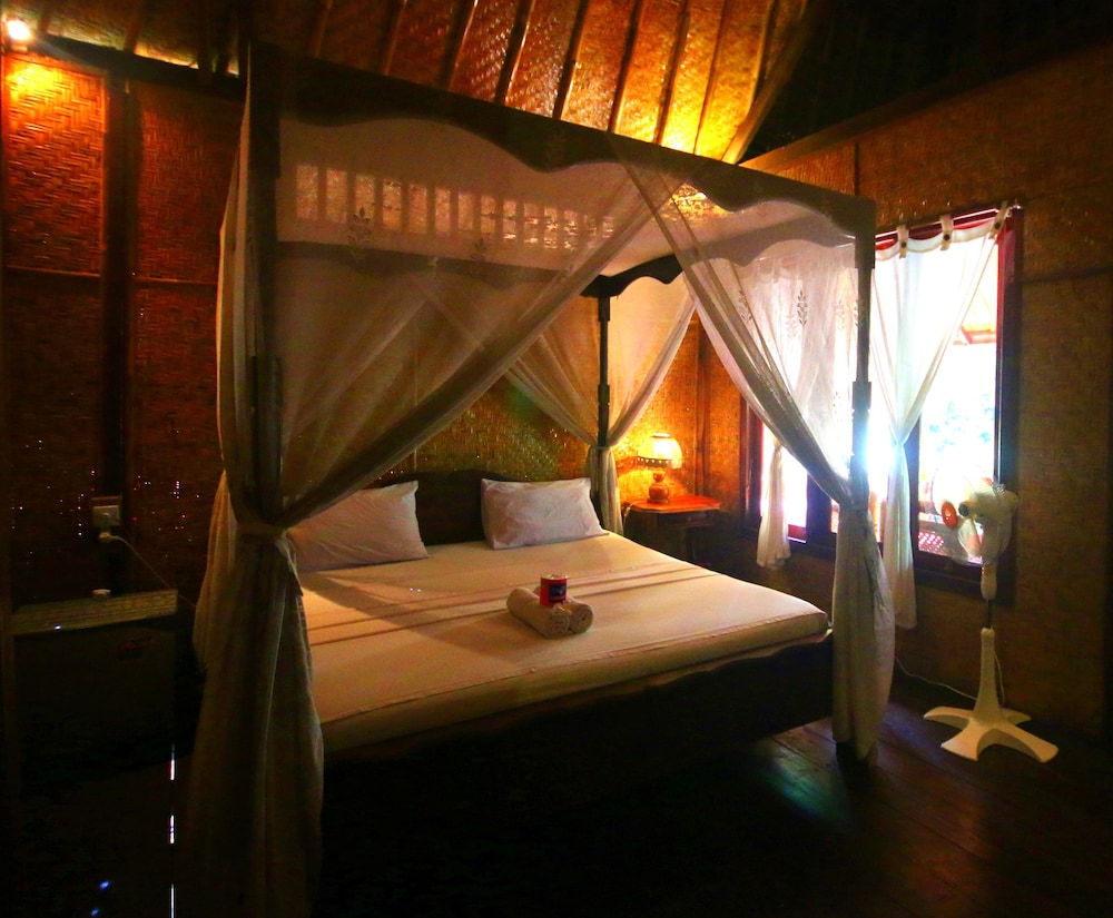 Sejuk Cottages 11/50