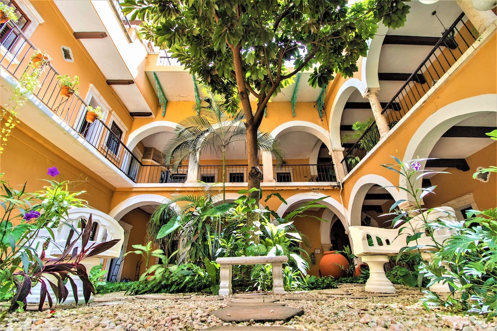 Hotel Caribe Merida Yucatan by Kavia 41/49