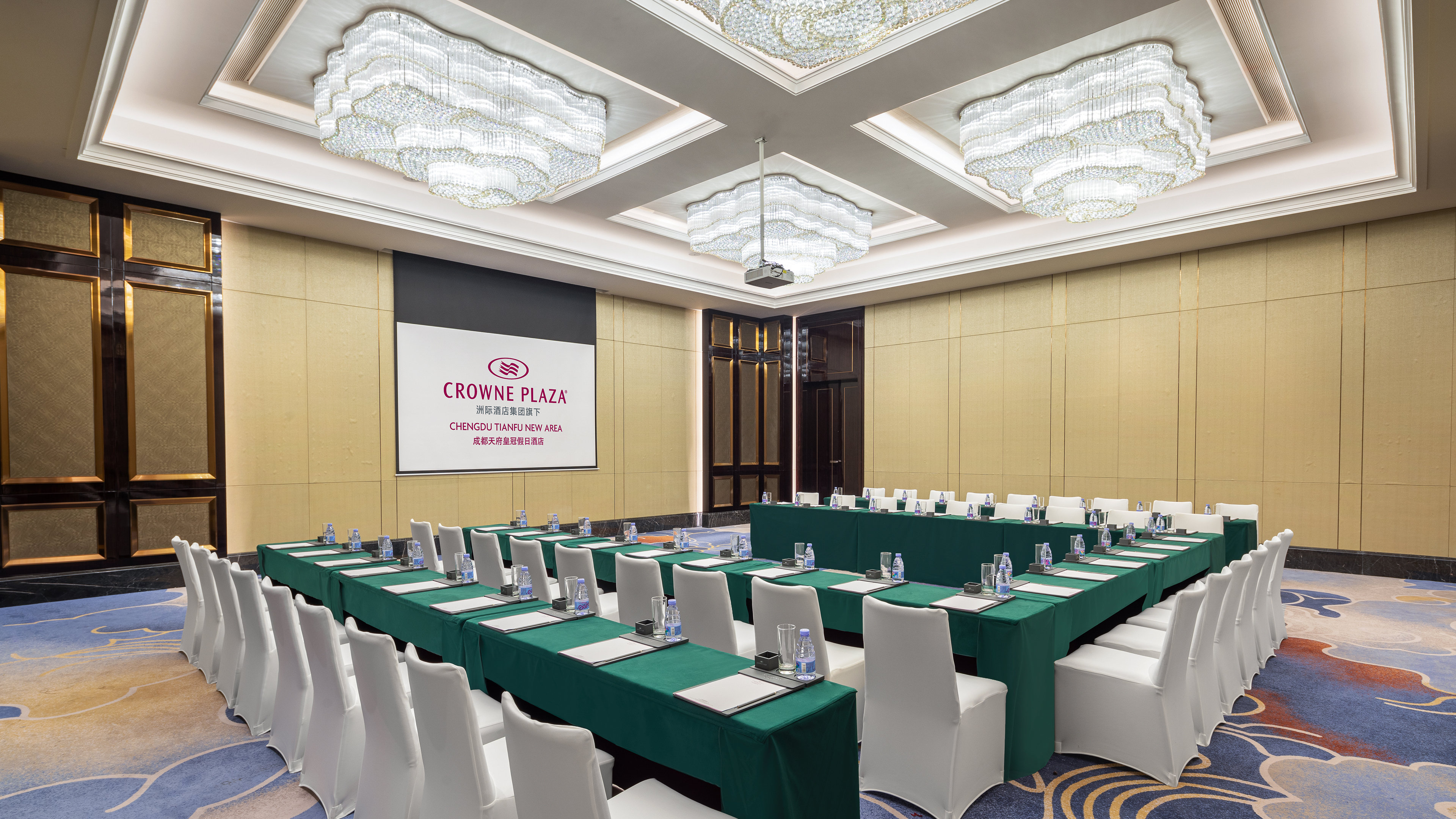 Crowne Plaza Chengdu Tianfu New Area by IHG 45/50