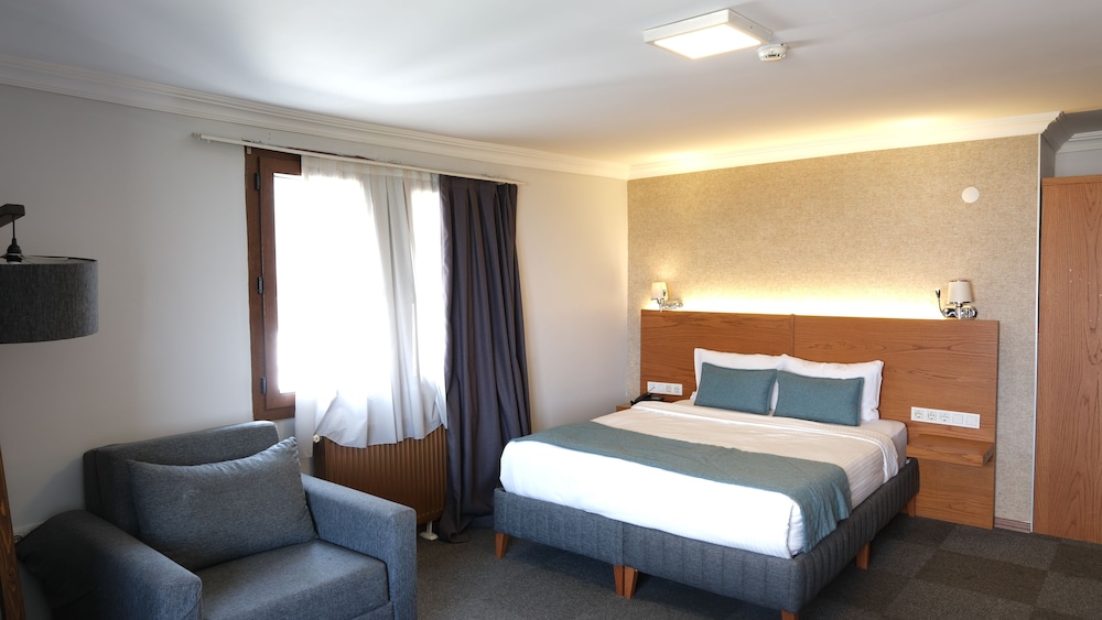 Varyant Hotel 7/35