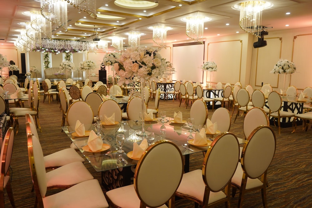 SANDY PALACE HOTEL 41/50