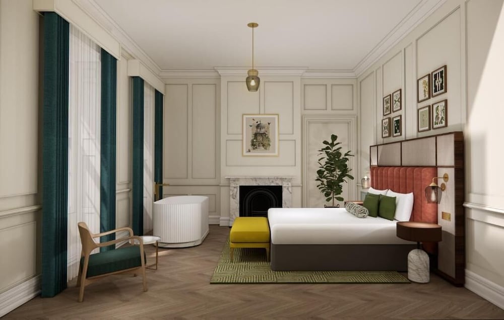 Signature, King Bed, City View