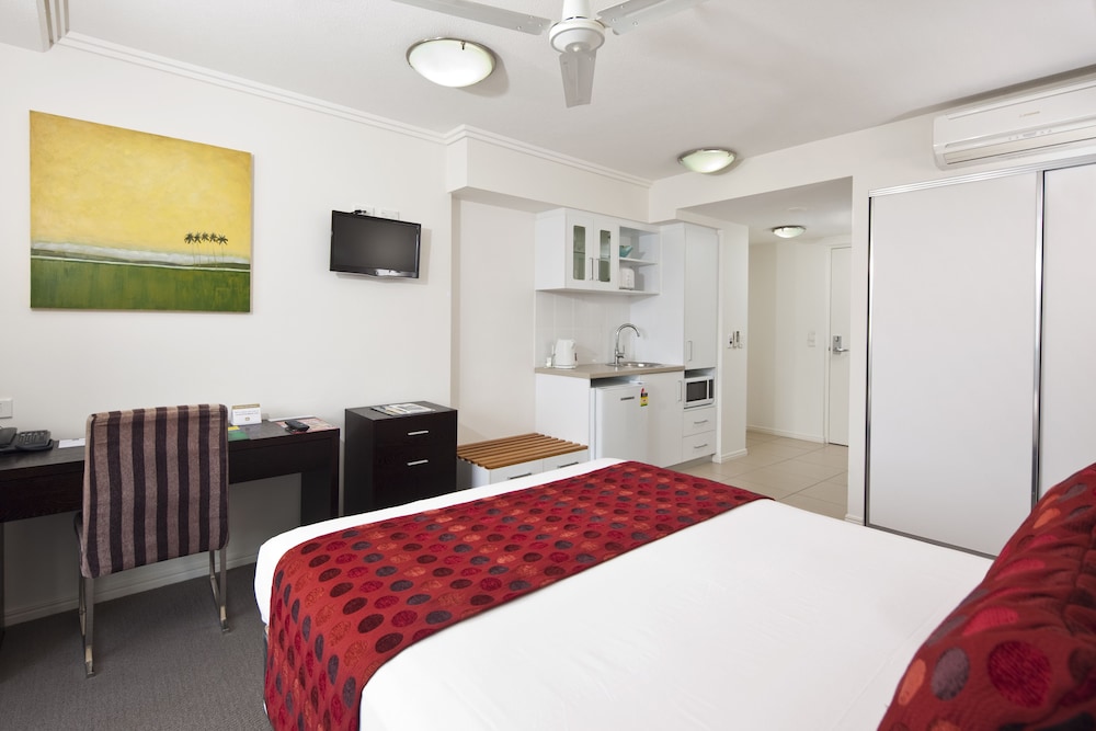 Cairns Central Plaza Apartment Hotel 11/43