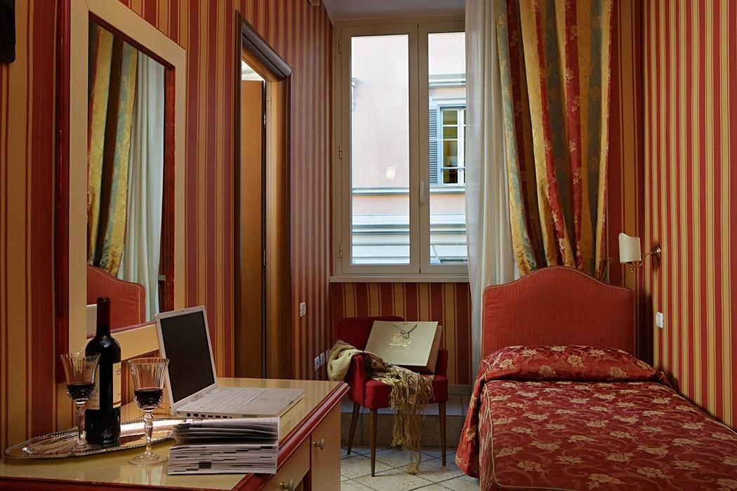 Room, Single
