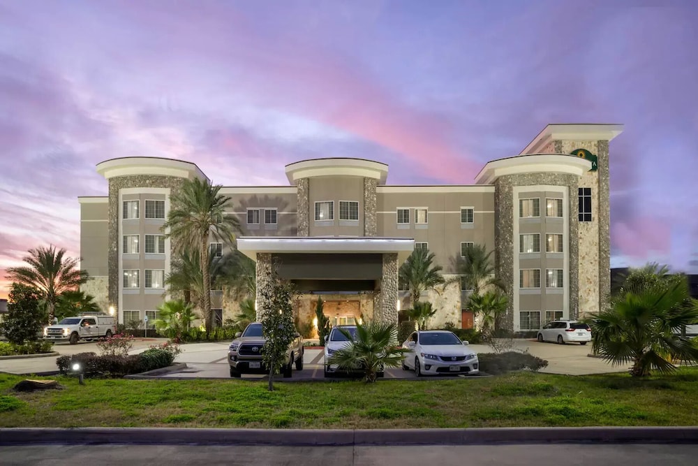 La Quinta Inn Suites Houston Willowbrook 2/61
