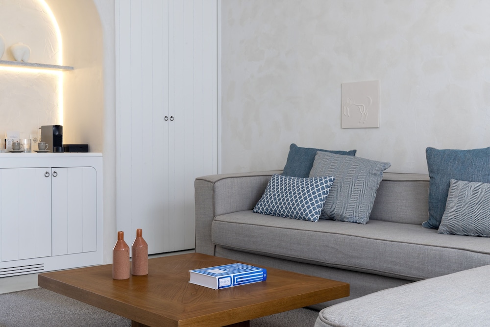 Patmos Aktis Suites And Spa 61/86