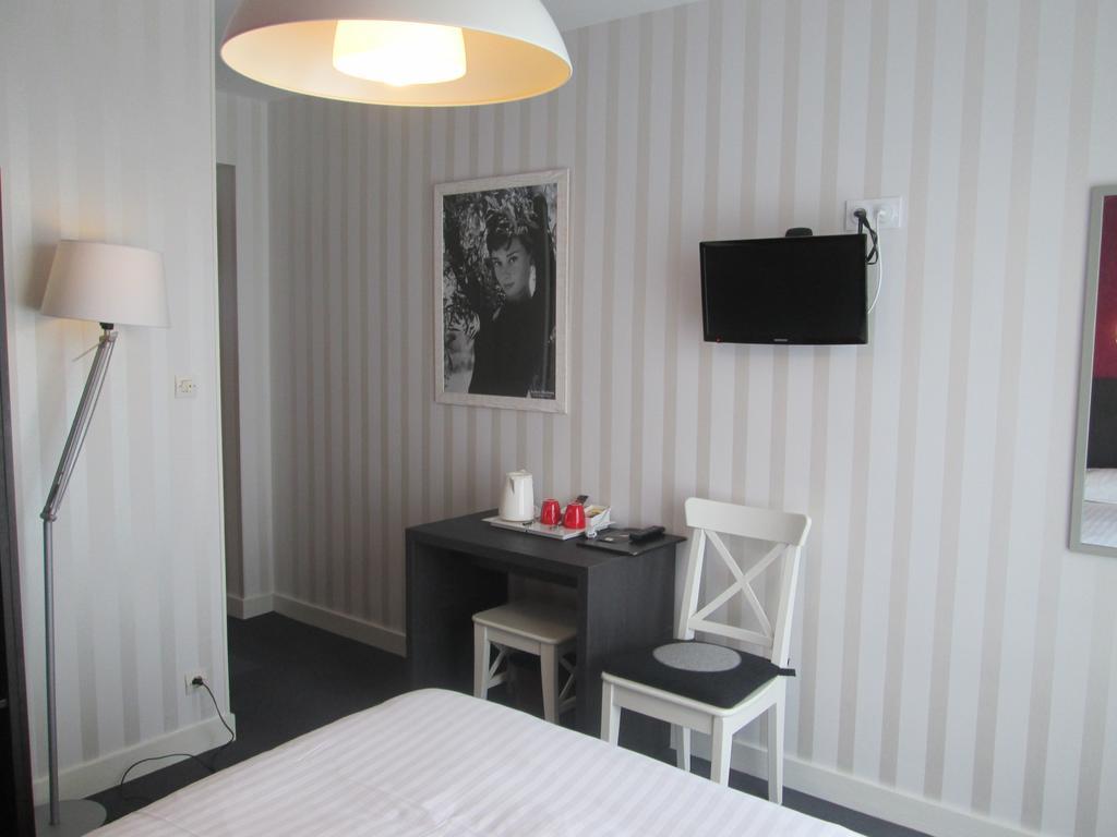 HOTEL LE CALME DES PINS SPA 40/43