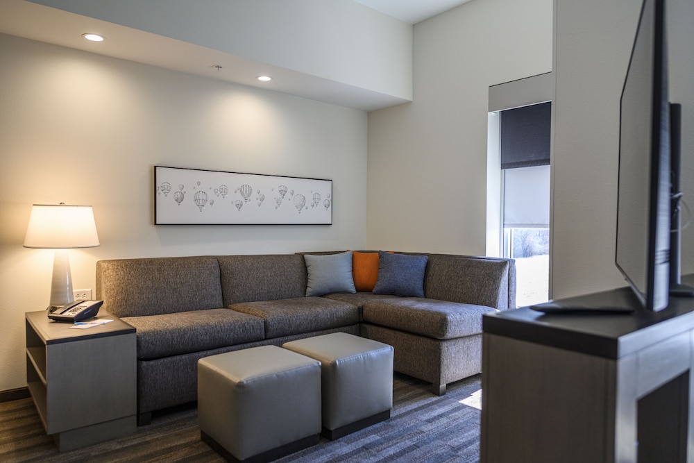 Hyatt House Indianapolis / Fishers 50/68